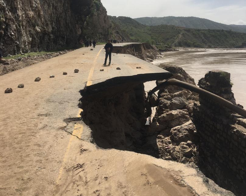 لایروبی معابر و احداث بند، دو دستور کار متفاوت برای لرستان و خوزستان لایروبی معابر و احداث بند، دو دستور کار متفاوت برای لرستان و خوزستان