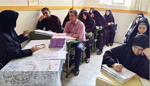  			 				 					والدین ایرانی بهترین دانش‌آموزهای جهان هستند 				 			 		
