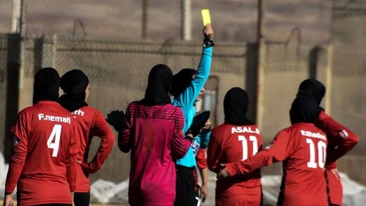                                                    چشم‌پوشی و غفلت فدراسیون از فوتبال زنان                                       