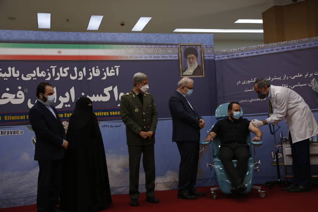 رونمایی از واکسن ایرانی «فخرا» با حضور دو وزیر/ فرزند شهید فخری‌زاده نخستین تزریق‌کننده