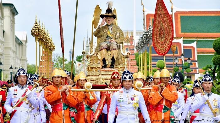 قرنطینه لاکچری پادشاه تایلند