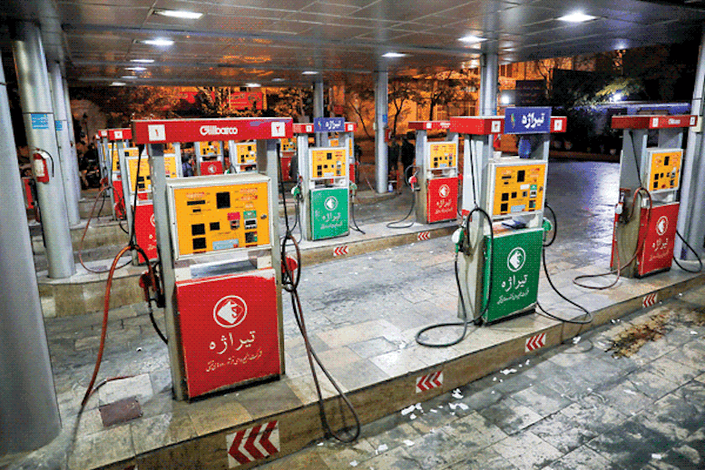                                                    جولان کرونا در پمپ بنزین‌های تهران                                       