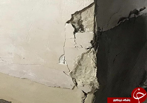                                                    آثار زلزله شدید دیشب در خنج و لار استان فارس                                       