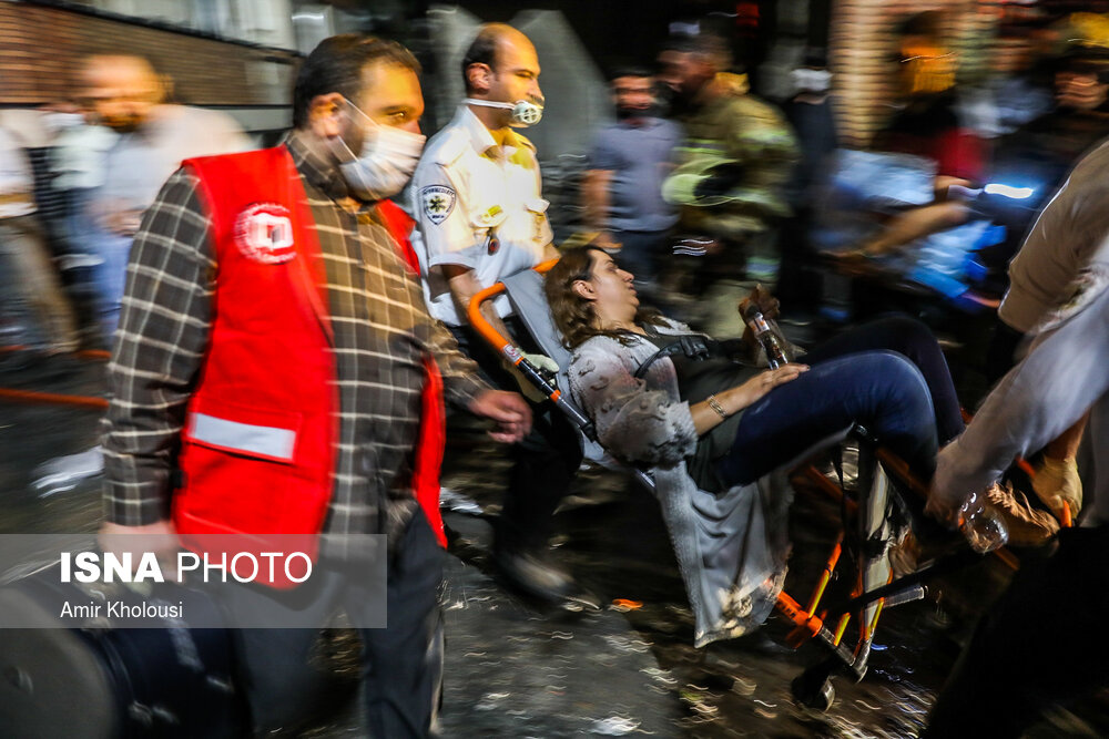 انفجار مهیب در کلینیکی در تهران / تعداد جان باختگان به 19 تن رسید / انسداد محدوده محل حادثه توسط پلیس / تکذیب شایعه «خرابکاری» توسط پلیس 13