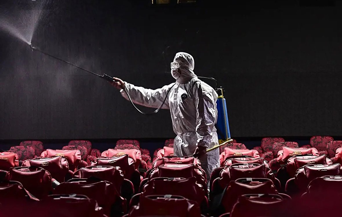 اصرار بازگشایی سالن‌های سینما، تصمیم شتاب‌زده‌ای که به سینمای ایران ضربه زد