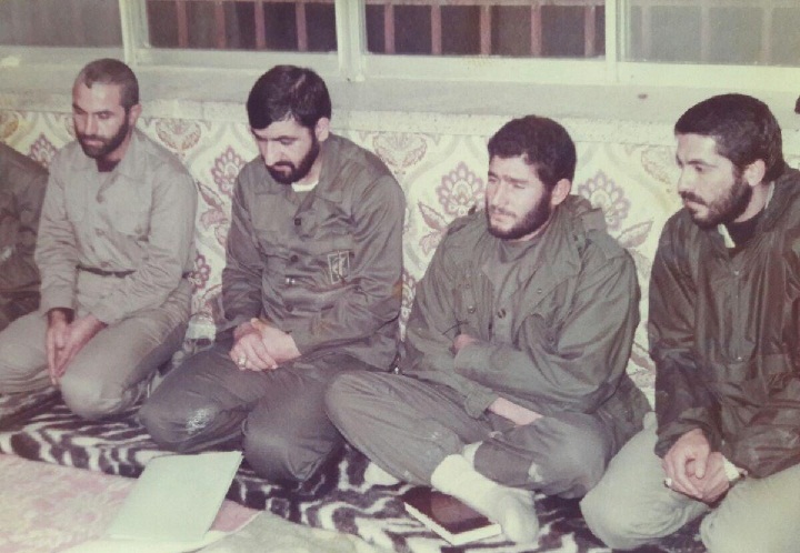 حاج حسین همدانی یک فرمانده تاکتیکی، عملیاتی و راهبردی بود / در ده سال آینده باید فضا را برای نسل سوم و چهارم باز کنیم و مسئولیت بپذیرند / در صحنه جنگ، امکان حریت و توانایی مخالفت را برای بچه ها باز گذاشته بودیم
