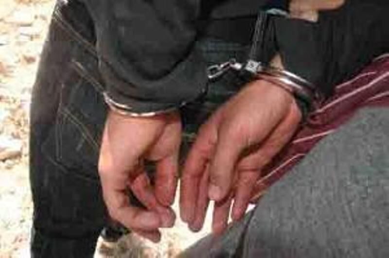                                                    دستگیری عامل آتش سوزی مطب در کازرون                                       