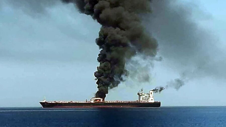                                                    تأیید انفجار در کشتی «ایران ساویز» در سواحل جیبوتی                                       