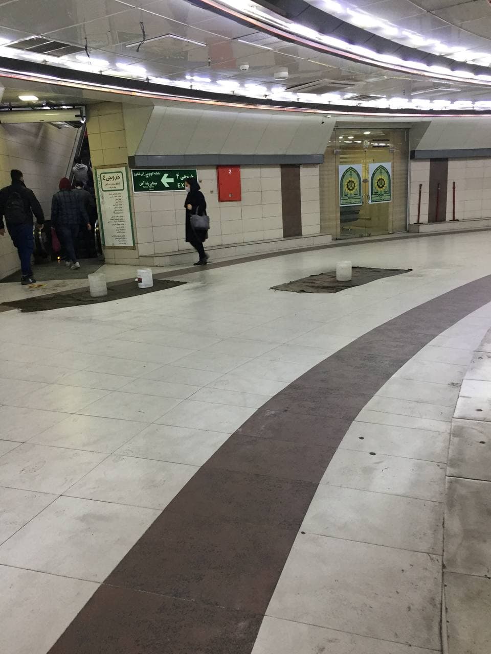 وضعیت اسفناک ایستگاه مترو