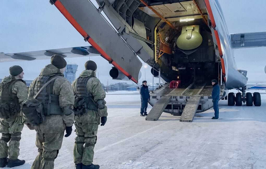 کشته و زخمی شدن بیش از 1000 نفر/اعزام نیروهای نظامی روسیه به قزاقستان برای مقابله با اعتراضات