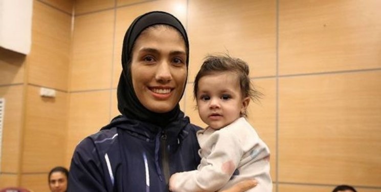 ملی‌پوش ایران و دخترش سوژه عکاسان AFC