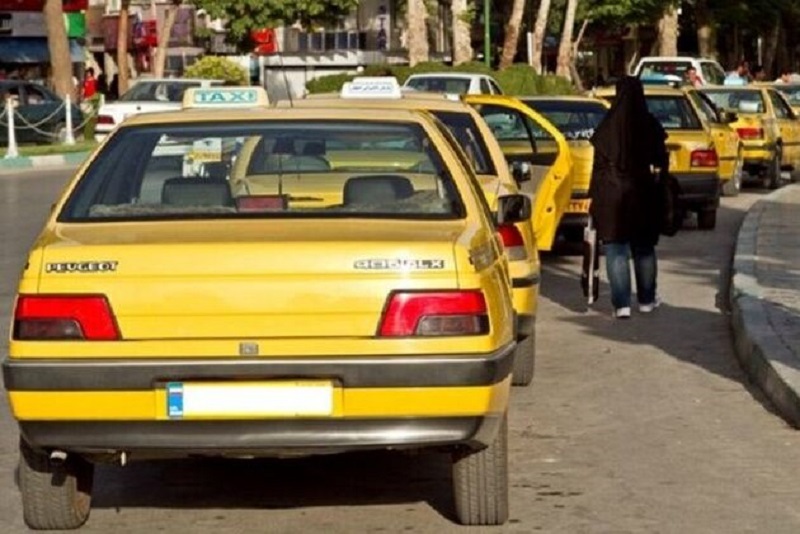                                                   رانندگان تاکسی باید حداکثر سه مسافر سوار کنند                                       