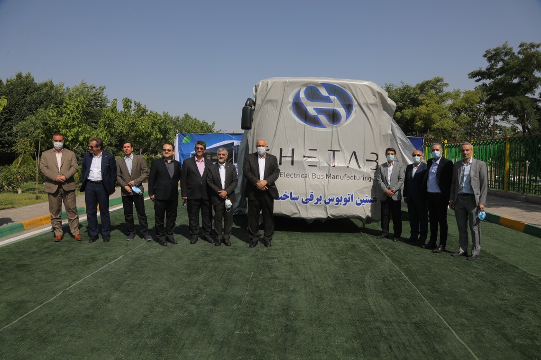 رونمایی رسمی از نخستین اتوبوس برقی ساخت ایران در مشهد با نام شتاب + تصاویر 