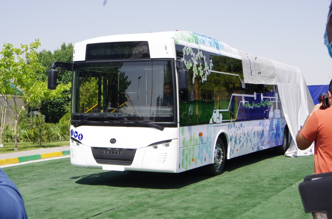 رونمایی رسمی از نخستین اتوبوس برقی ساخت ایران در مشهد با نام شتاب + تصاویر 