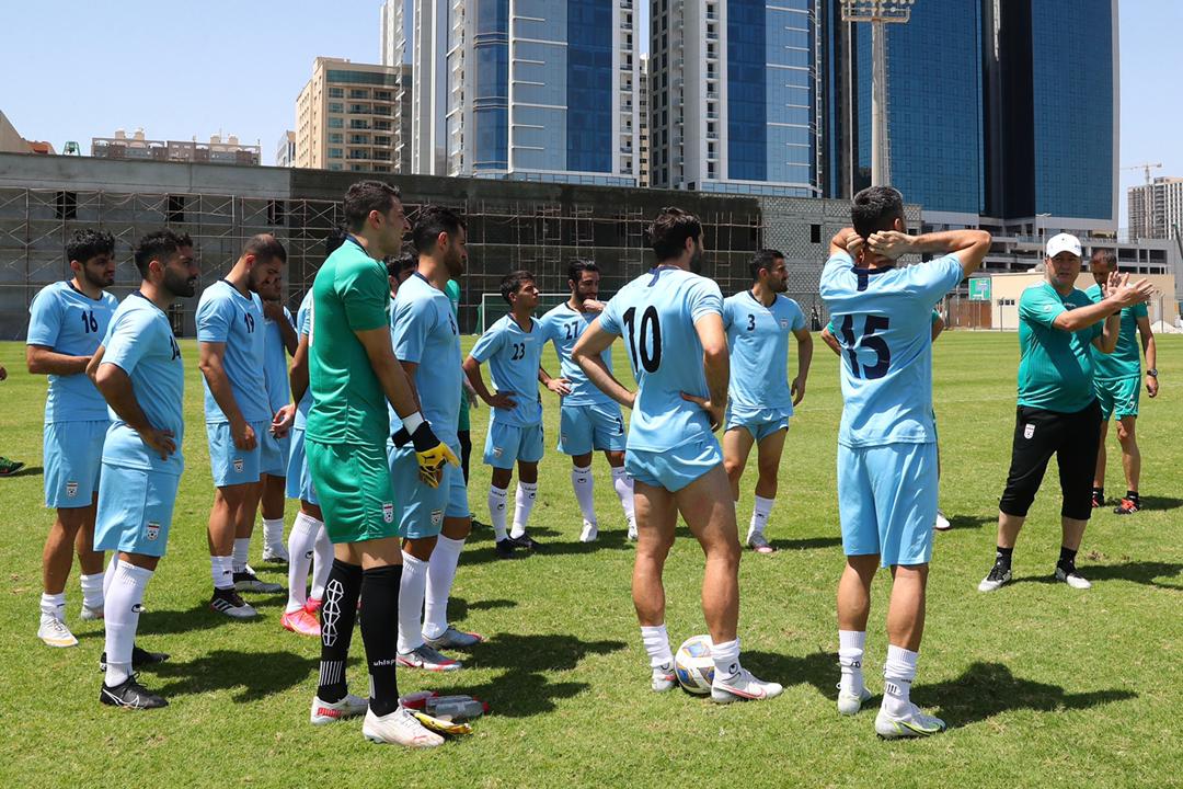 تمرین تیم ملی فوتبال در گرمای ۳۸درجه ورزشگاه النجم