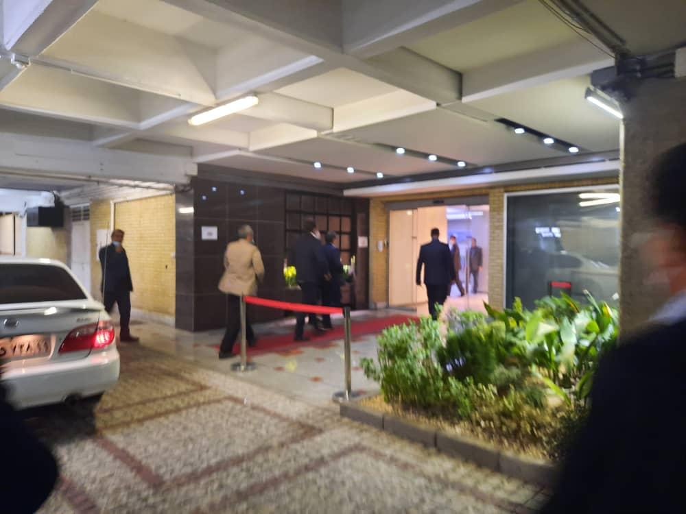 کدام مسئولان تاکنون رأی داده&zwnj;اند؟؛ از خاتمی&zwnj;های چپ و راست تا فرماندهان عالی نظامی/ رضایی، رئیسی و همتی پس از شرکت در انتخابات چه گفتند؟/ کروبی هم در انتخابات شرکت کرد