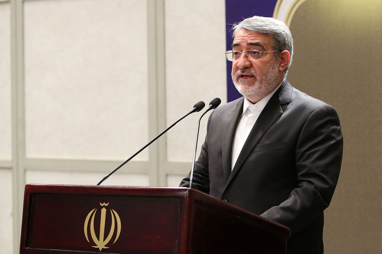 تعطیل کردن تهران نیاز به برنامه ریزی دارد | وزیر کشور با - تابناک