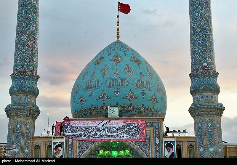 آیین تعویض پرچم گنبد مسجد جمکران - تابناک | TABNAK