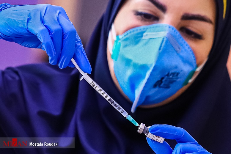 چند نکته عجیب در مورد واکسیناسیون کرونا در ایران