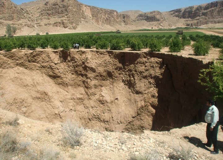 فرونشست زمین ارمغان خشکسالی در دیار هیرکان