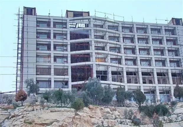 معطلی هتل «صخره‌ای» در کمیسیون ماده ۱۰۰