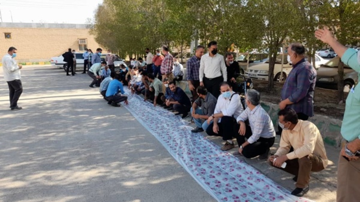 تجمع اعتراضی کارکنان دانشگاه آزاد ماهشهر