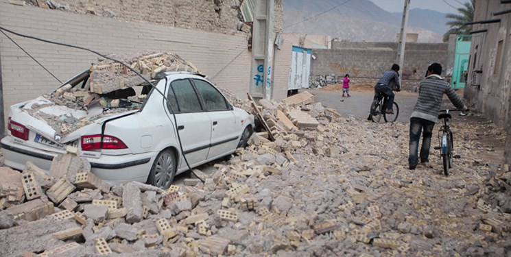                                                    حال دو تن از مصدومان زلزله بندرعباس وخیم است                                       