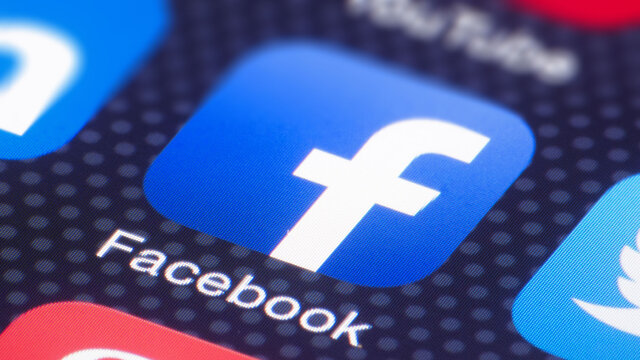 واکنش زاکربرگ به انتشار اسناد گسترده علیه فیسبوک