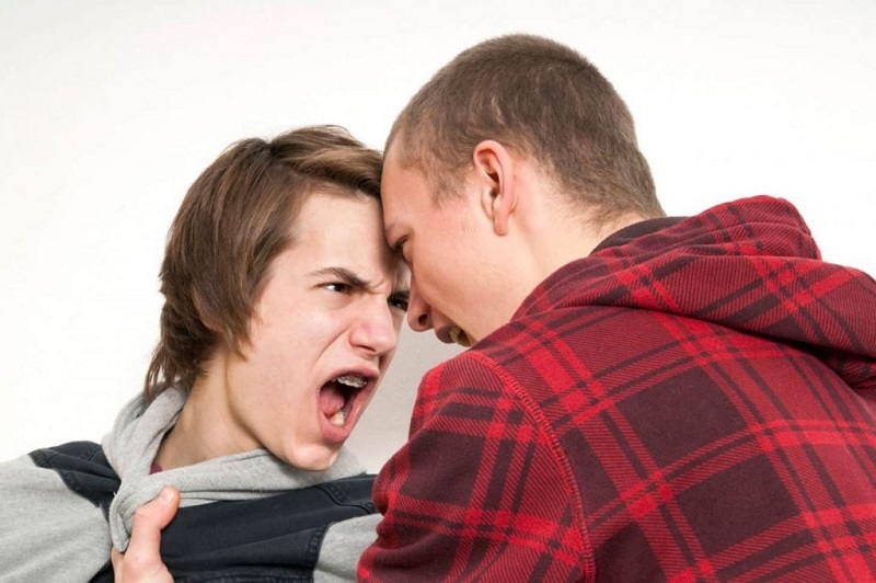 چه راهکارهایی برای کنترل خشم نوجوانان وجود دارد؟