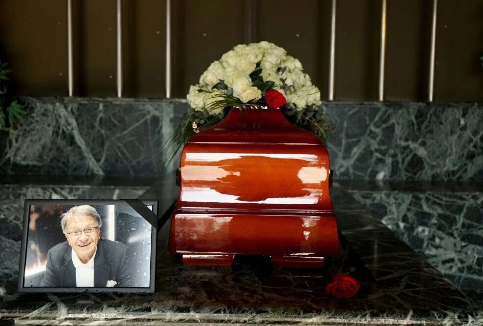 عکس برانکو در مراسم تدفین بلاژویچ