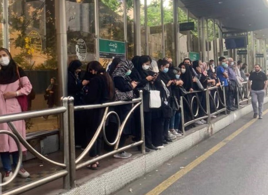 اعتصاب رانندگان اتوبوس در تهران و شکافی که تازه سر باز کرده است!