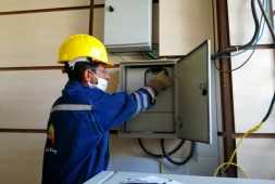 وزارت نیرو برق ادارات پرمصرف را قطع کرد