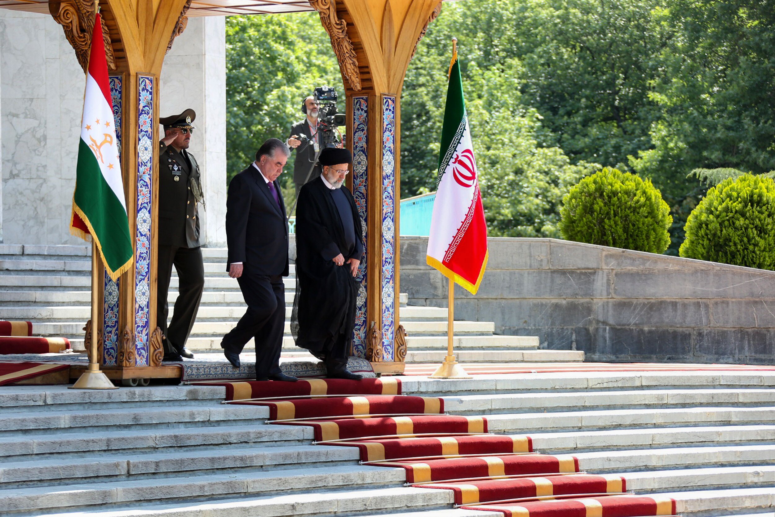 استقبال رسمی از رئیس جمهور تاجیکستان در تهران