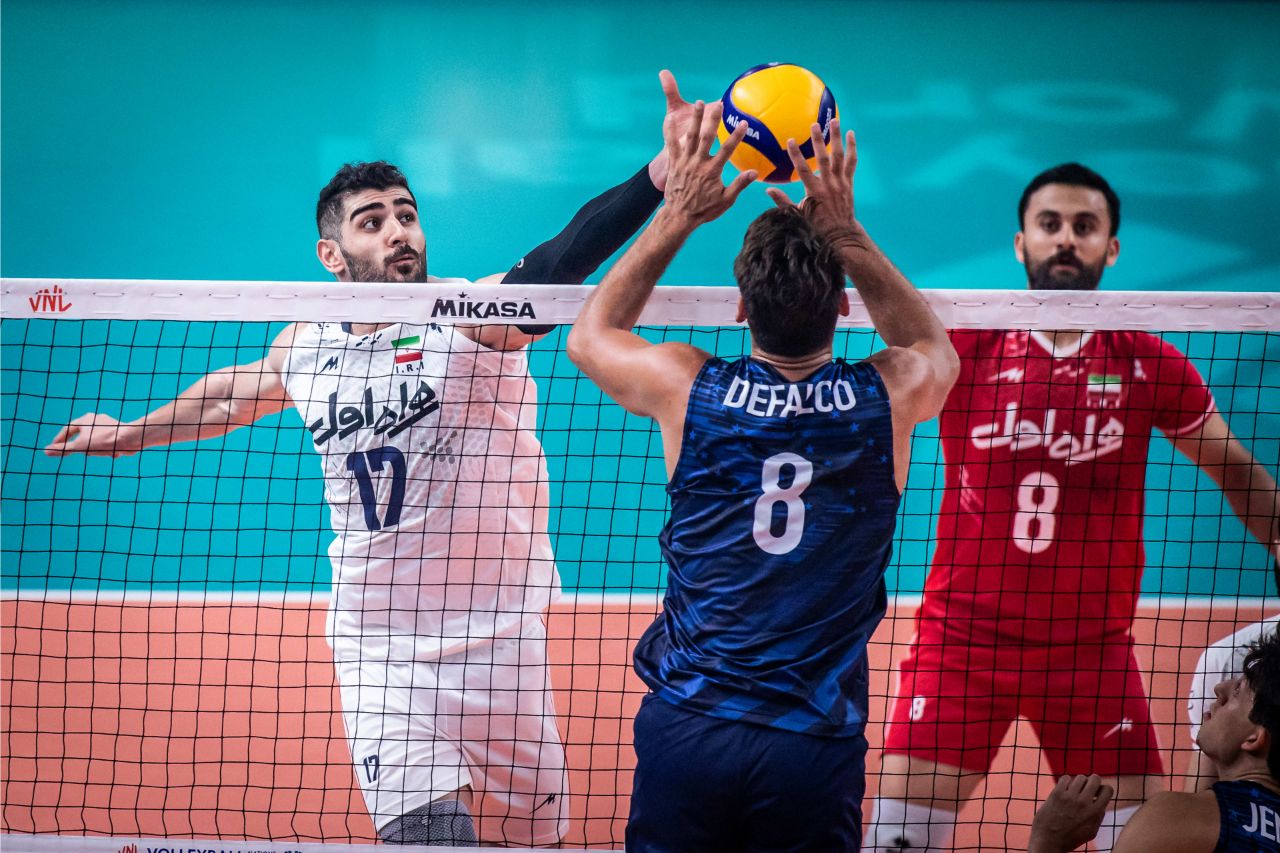 پیروزی تاریخی و کوبنده ایران مقابل آمریکا صدرنشین بدون‌باخت لیگ ملت‌های والیبال