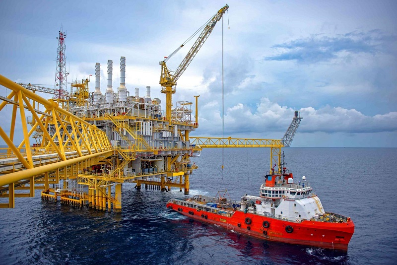 1550755 562 - همکاری پالایشگاهی ایران و ونزوئلا به فروش بیشتر نفت کمک می‌کند