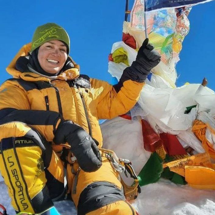 اولین زن ایرانی روی دومین قله بلند جهان