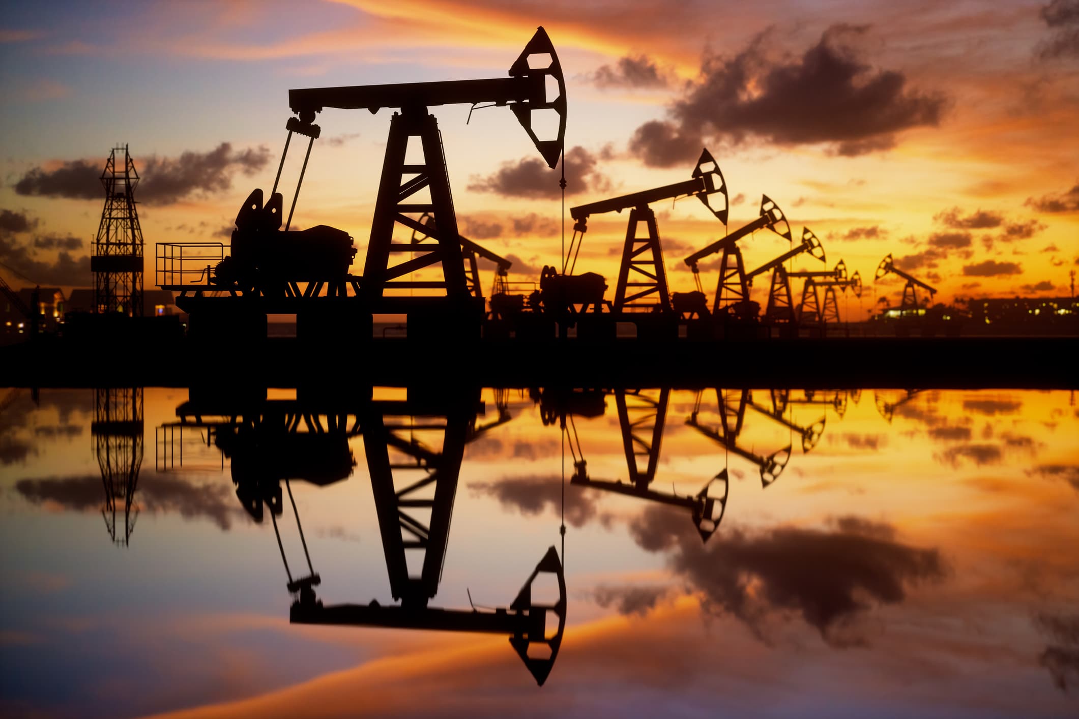 توسعه سرمایه گذاری‌ها، تشدید شفافیت‌ها و امکان نظارت در هزینه‌های شرکت ملی نفت با اصلاح رابطه مالی دولت و نفت