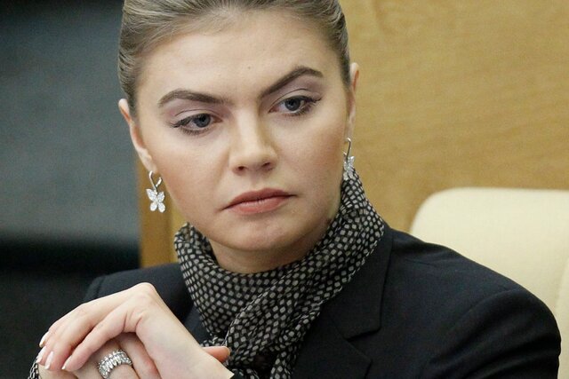 درخواست عجیب زلنسکی از چین/ تحریم معشوقه پوتین توسط آمریکا+عکس/ تروریستی اعلام کردن هنگ آزوف اوکراین توسط روسیه