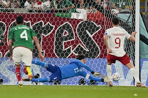 خلاصه بازی مکزیک 0 - لهستان 0