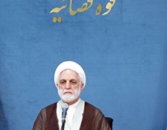 برخی متاسفانه «خانه‌داری» را یک نقص تلقی می‌کنند حال آنکه «شغل» مهم است