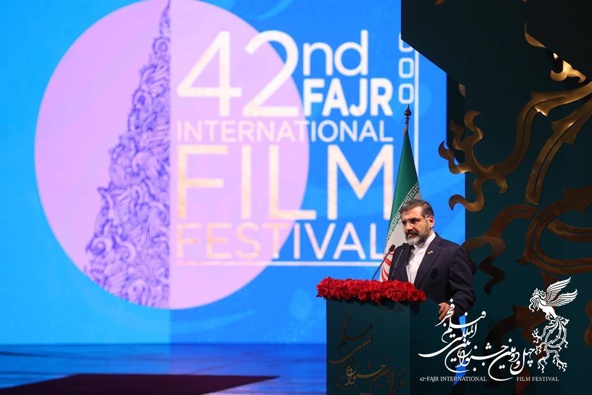 افتتاحیه جنجالی چهل و دومین جشنواره فیلم فجر