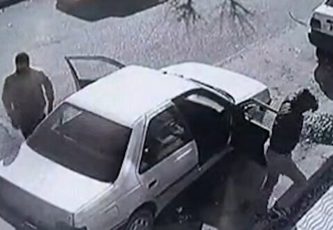 جدال صاحب مغازه با دزدان در تهران