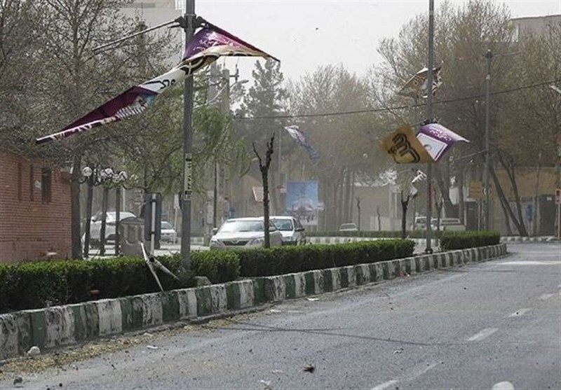 احتمال وقوع تندباد لحظه‌ای در تهران