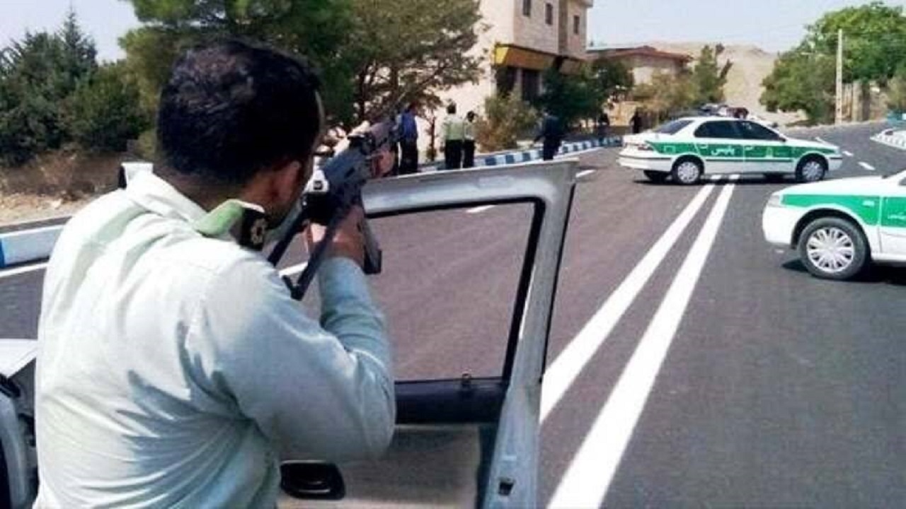 دستگیری سارق حرفه‌ای خودرو با شلیک کارآگاهان