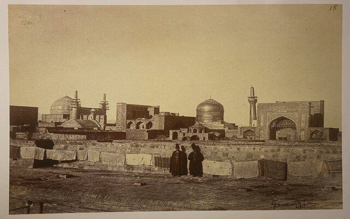 اولین تصاویر از حرم امام رضا (ع) ۱۶۵ سال پیش
