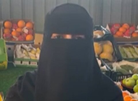 داستان زن عربستانی فروشنده میوه و تره‌بار شد