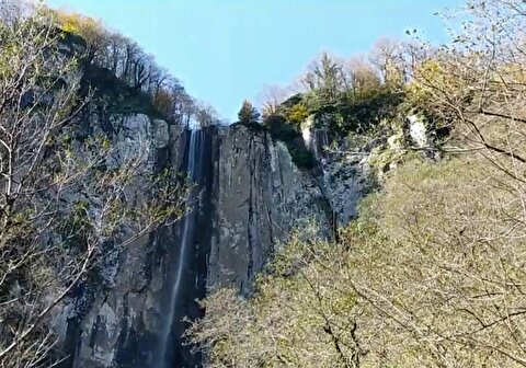 لاتون مرتفع‌ترین آبشار شمال ایران
