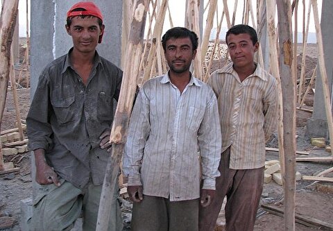 افغانی‌ها سطح دستمزد ایرانی‌ها را پایین آوردند