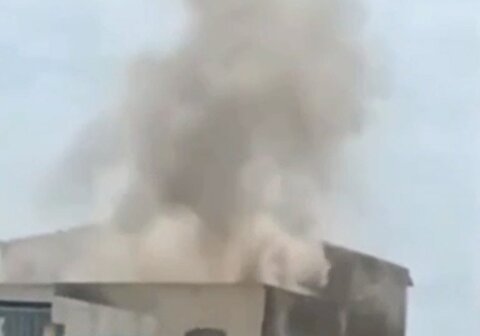 لحظه شلیک آر پی جی به ساختمان تروریست‌های جیش العدل در چابهار
