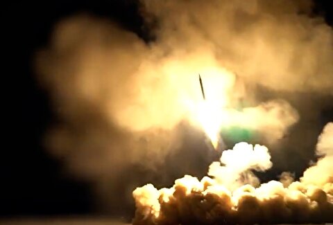 هفت دقیقه تصاویر پرتاب موشک‌های ایران به اسرائیل از پای سکو